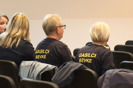 POSVET ZA ČLANICE V PROSTOVOLJNIH GASILSKIH DRUŠTVIH 01A FOTO LJUBO VUKELIČ